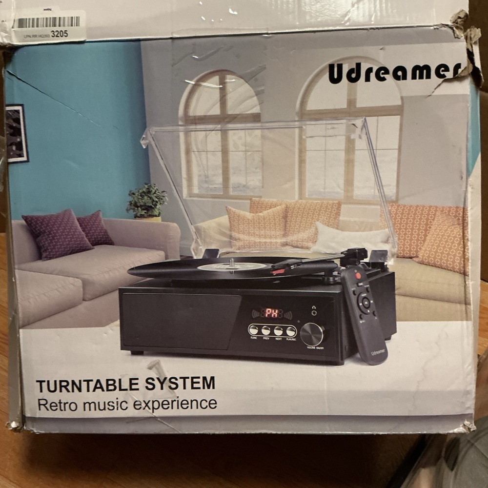 Dreamers Black Turntable System with Remote - Retro Playback